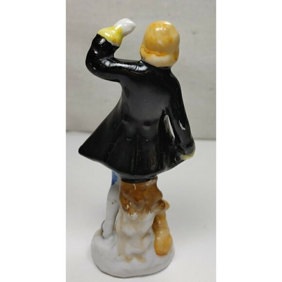 Vintage Occupied Japan Porcelain Colonial Figurines Man With Dog Sitting On Log - Picture 2 of 9